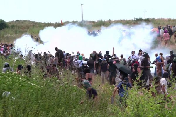 La mobilisation anti-A69 émaillée d'incidents près du chantier de l'autoroute Toulouse-Castres