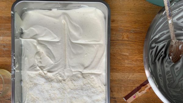 On a testé quatre recettes de glace sans sorbetière, voici les points positifs et négatifs de chacune