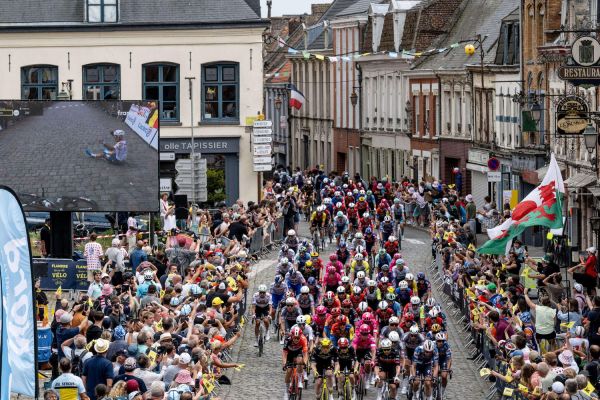 DIRECT. Tour de France 2025 : un final accidenté pour la plus longue étape de l'édition, le profil