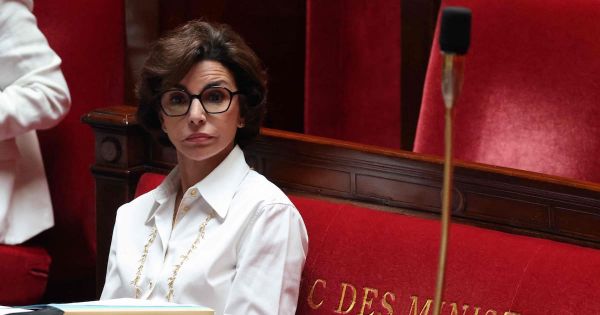 Rachida Dati, meilleure actrice du festival d'Avignon ?
