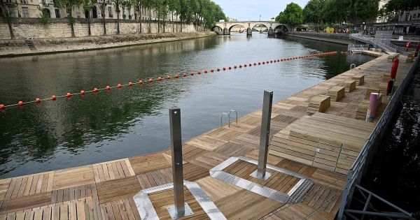 Baignade dans la Seine à Paris : la mairie annonce la fermeture des bassins en raison des pluies