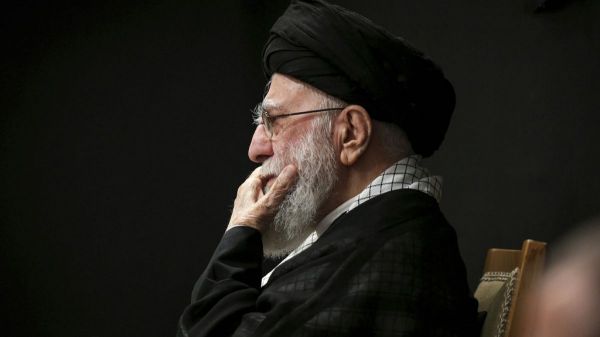 Le Guide suprême iranien, Ali Khamenei, fait sa première apparition depuis le cessez-le-feu avec Israël