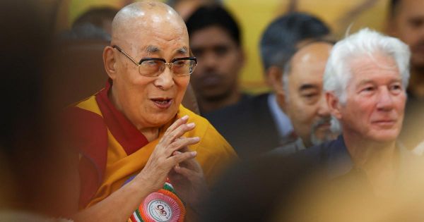 Le dalaï-lama célèbre son 90e anniversaire : "Je suis un simple moine bouddhiste”