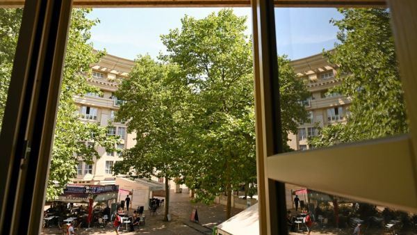 "C'est pire qu'un four" : sans volets, les habitants de la résidence du Nombre d'Or à Montpellier ne supportent plus la chaleur