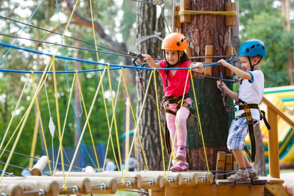 Émotions et sensations fortes dans ces 4 parcours aventure et accrobranche d'Ariège
