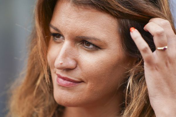 Chantal Goya a perdu son costume de panda et Marlène Schiappa a reçu la Légion d'honneur : le bêtisier de la semaine !