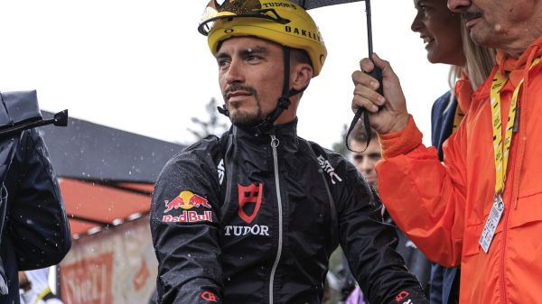 Tour de France 2025: " Quand je vois la journée de merde d'hier...", le soulagement d'Alaphilippe après les galères du début de course