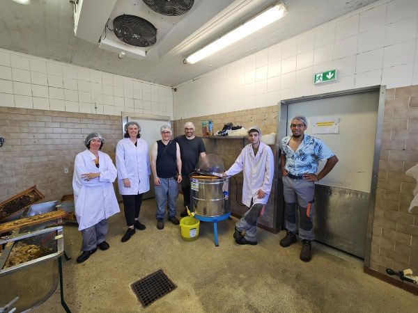 Baigts-de-Béarn : les ouvriers de l'ESAT présentent leurs ateliers aux partenaires