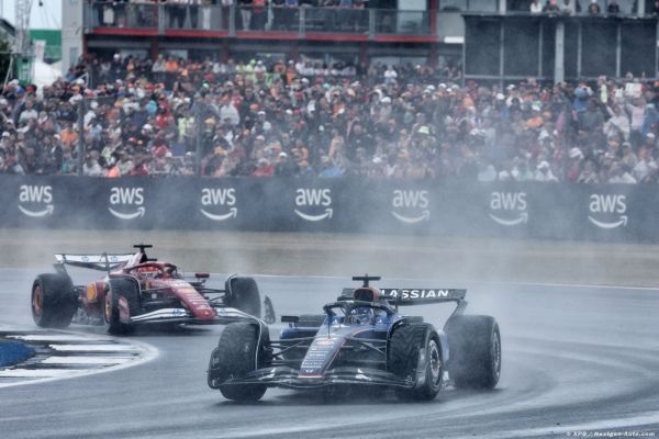 Albon est allé chercher les points grâce à la fin de course en slicks