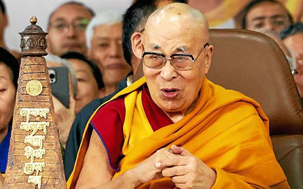 « Je ne suis qu'un simple moine bouddhiste » : Le Dalaï Lama fête son 90e anniversaire avec une prière pour la paix