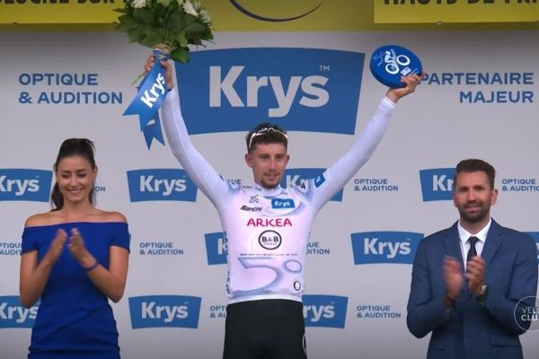 Tour de France 2025 : Kévin Vauquelin tient tête aux favoris et enfile le maillot blanc