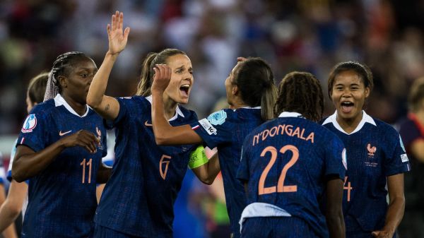 Euro féminin 2025: la victoire face à l'Angleterre place-t-elle l'équipe de France au rang de grande favorite?