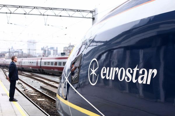 Les passagers d'un Eurostar restent bloqués neuf heures dans le Pas-de-Calais avant de reprendre leur route