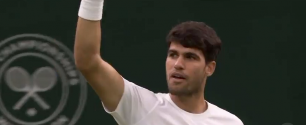 Alcaraz assomme Rublev après un point inouï