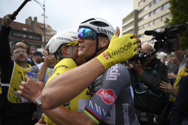 Tour de France 2025, étape 2, Mathieu van der Poel : « Ce début de Tour est un rêve pour l’équipe. »