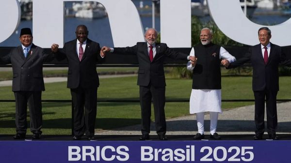 Le sommet des BRICS s'ouvre au Brésil en l'absence notable des principaux dirigeants