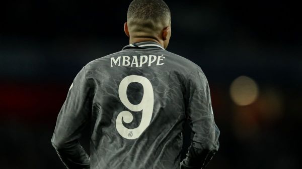 Kylian Mbappé réussit un coup légendaire !