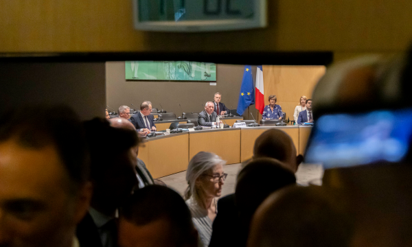 "Attention à ne pas ouvrir une boîte de Pandore" : qui aura la peau des commissions d'enquête parlementaires ?