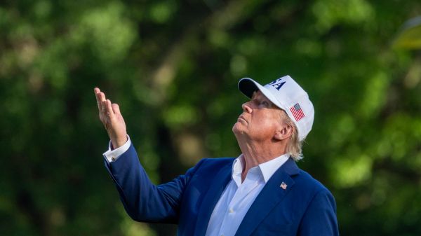 Critiqué après les inondations au Texas, Donald Trump ne compte rien changer