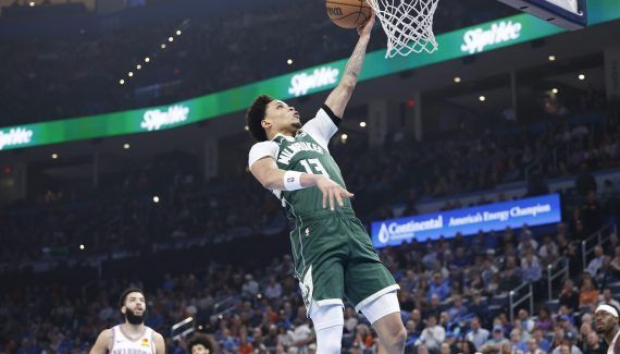 Les Bucks récompensent Ryan Rollins