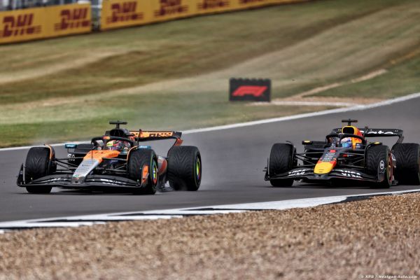Piastri pénalisé, pas Russell : Verstappen ironise sur l'inconstance de la FIA