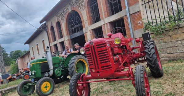 Photos. Martinvelle : le village replonge dans son passé agricole grâce au rassemblement de tracteurs et matériel anciens