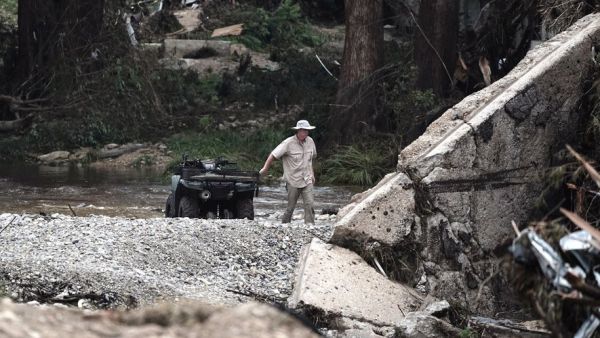 Inondations au Texas : près de 80 morts, 10 enfants encore portés disparus, Trump "probablement" sur place vendredi... ce que l'on sait