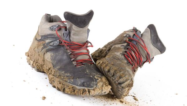 Entretenir vos chaussures de randonnée : conseils et astuces pratiques