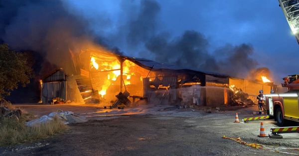 Vosges. Un hangar agricole et 3 000 tonnes de fourrage ravagés par les flammes à Dignonville