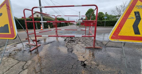 Paray-le-Monial. La chaussée commence à s'effondrer à la suite d'une rupture de canalisation d'eau