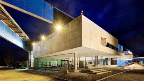Le musée bleu, une architecture couleur du temps