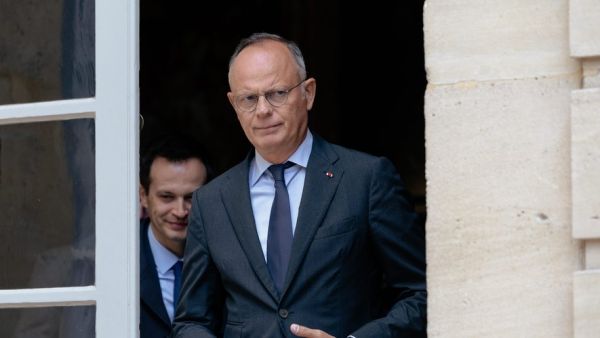 Gestion du Covid-19 : un non-lieu attendu lundi pour trois ex-membres du gouvernement, dont Edouard Philippe