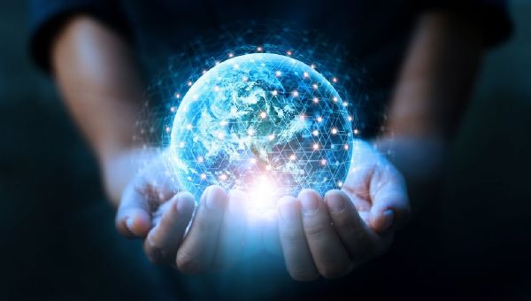 L'Afrique connectée : la consommation d'Internet explose, portée par de nouveaux hubs internationaux