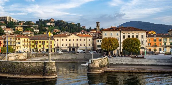 Un week-end en famille dégénère: Un Suisse poignardé à mort par son fils au lac Majeur