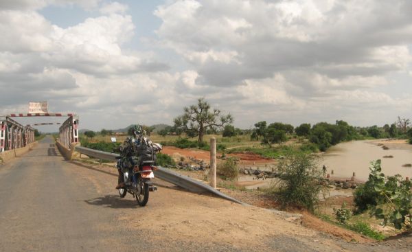 Cameroun: Le Cameroun face aux défis majeurs de ses infrastructures routières