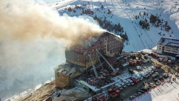 Turquie : procès après l'incendie de l'hôtel Grand Kartal qui avait fait 78 morts dont 36 enfants