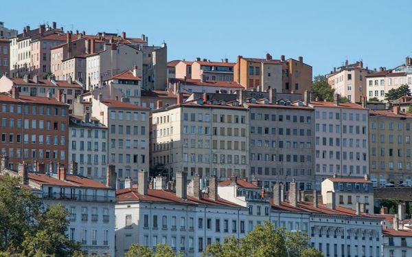 La Métropole de Lyon souhaite favoriser la location de chambre chez l'habitant