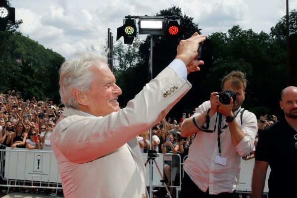 Michael Douglas, 80 ans, dévoile la raison déchirante pour laquelle il a arrêté de tourner des films