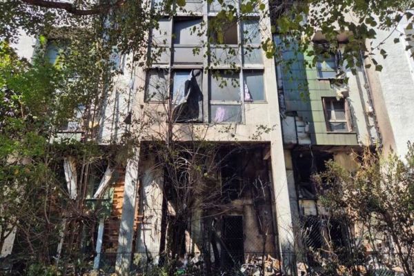 Appartement d'un rabbin détruit par un incendie : "La piste criminelle pas avérée, pas de revendication antisémite" annonce le parquet de Grenoble