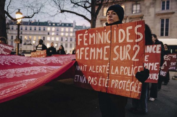 Les organisations féministes exhortent François Bayrou à « sanctuariser » les financements pour lutter contre les violences faites aux femmes