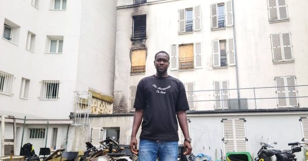 Fousseynou Cissé, qui a sauvé six personnes d'un incendie à Paris, va être décoré pour acte de courage