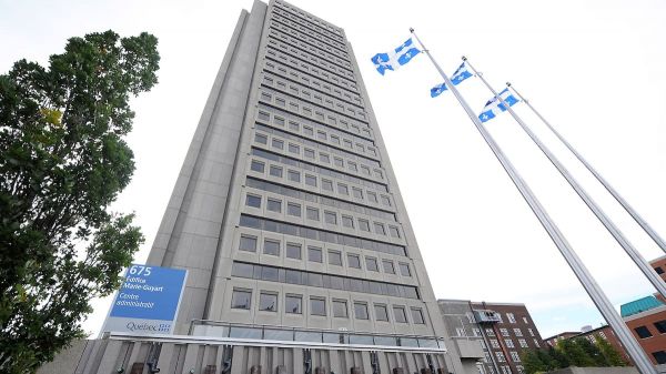 Où vont vos impôts: 39,2 M$ pour des «fauteuils administratifs»