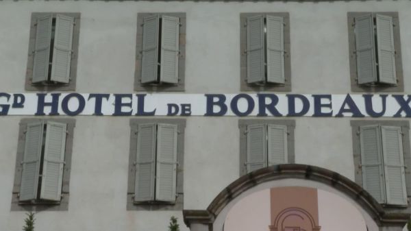 Cantal : vingt personnes attaquées par des abeilles en plein centre-ville