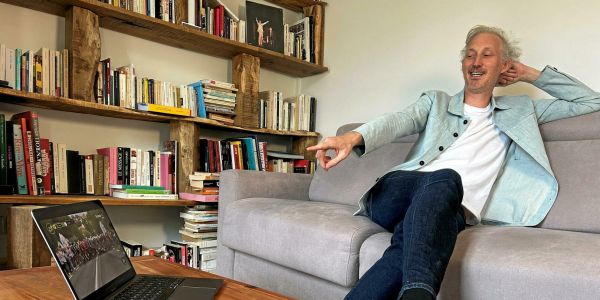 Une étape du Tour de France dans le canapé de Bruno Gouery : « Pogacar et Vingegaard sont fades »
