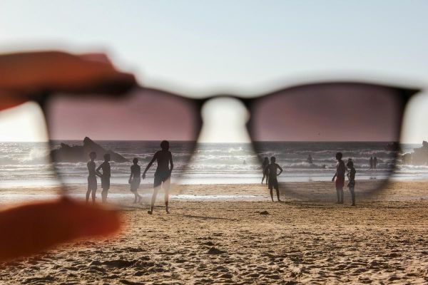 Cabines UV, auto-bronzants, vitamine D : les 5 idées reçues qui vous exposent au cancer