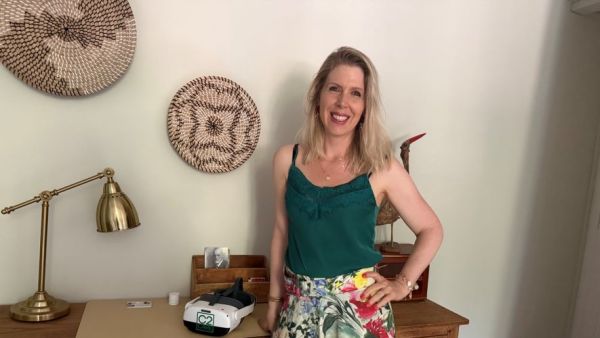 "Cet outil marquera un tournant" : à Carcassonne, une psy soigne les phobies avec un casque de réalité virtuelle