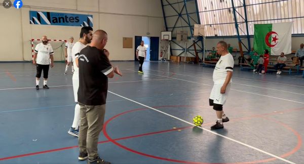 A Nantes, le consulat d’Algérie a organisé un tournoi de foot dont les équipes portaient le nom de fondateurs du FLN