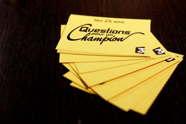 "J'ai un attachement à cette émission", les fans s'émeuvent que l'émission "Questions pour un champion" ne soit diffusée que le week-end