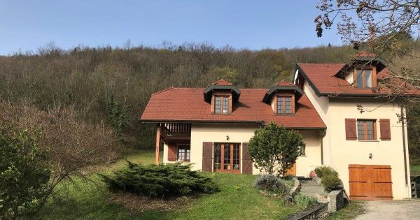 Haute-Savoie et Ain. « On vit un véritable enfer » : désemparés face à des locataires qui passent d'une maison à l'autre sans rien payer