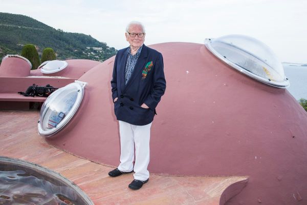 Pierre Cardin : à quoi ressemble son exceptionnel palais tout près de Cannes ?